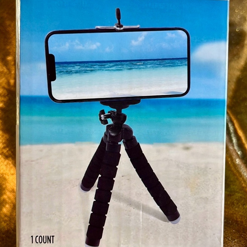 “Me” Modern Expressions Table Top Adjustable Tripod Phone Stand - Black